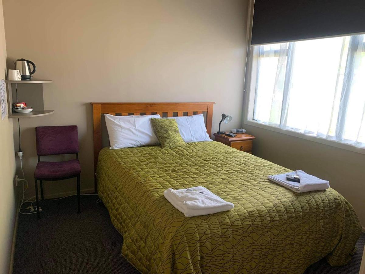 Catlins Inn Owaka Экстерьер фото