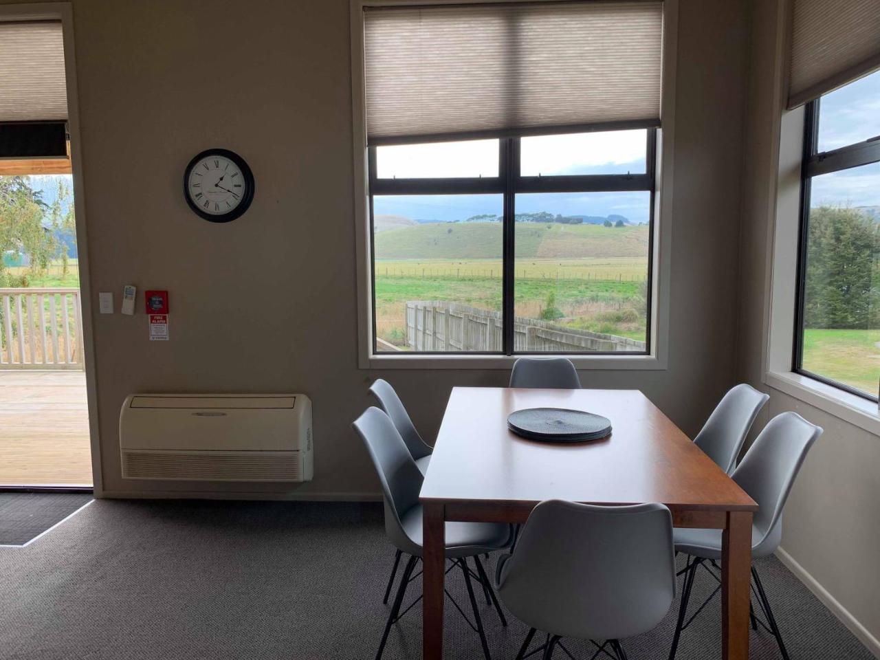 Catlins Inn Owaka Экстерьер фото